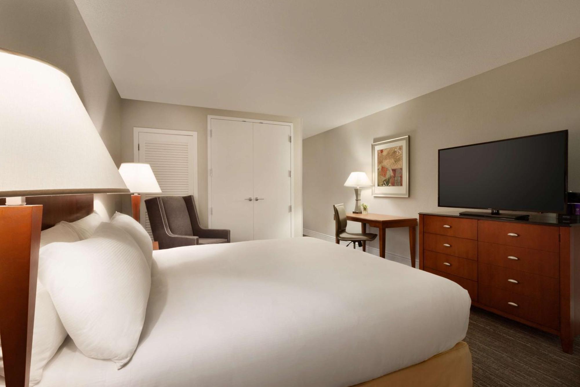Doubletree By Hilton Minneapolis Park Place Saint Louis Park Εξωτερικό φωτογραφία