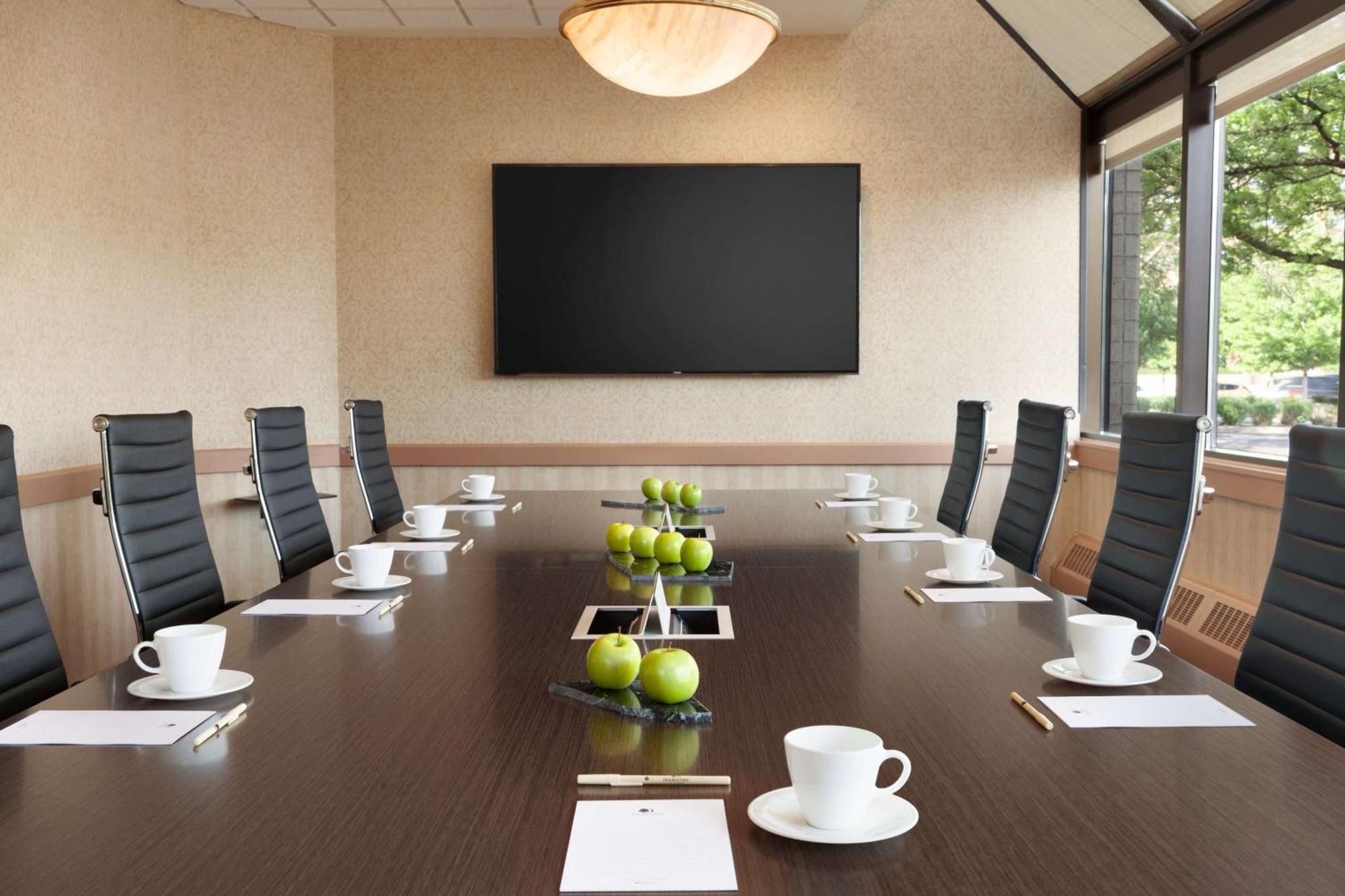 Doubletree By Hilton Minneapolis Park Place Saint Louis Park Εξωτερικό φωτογραφία