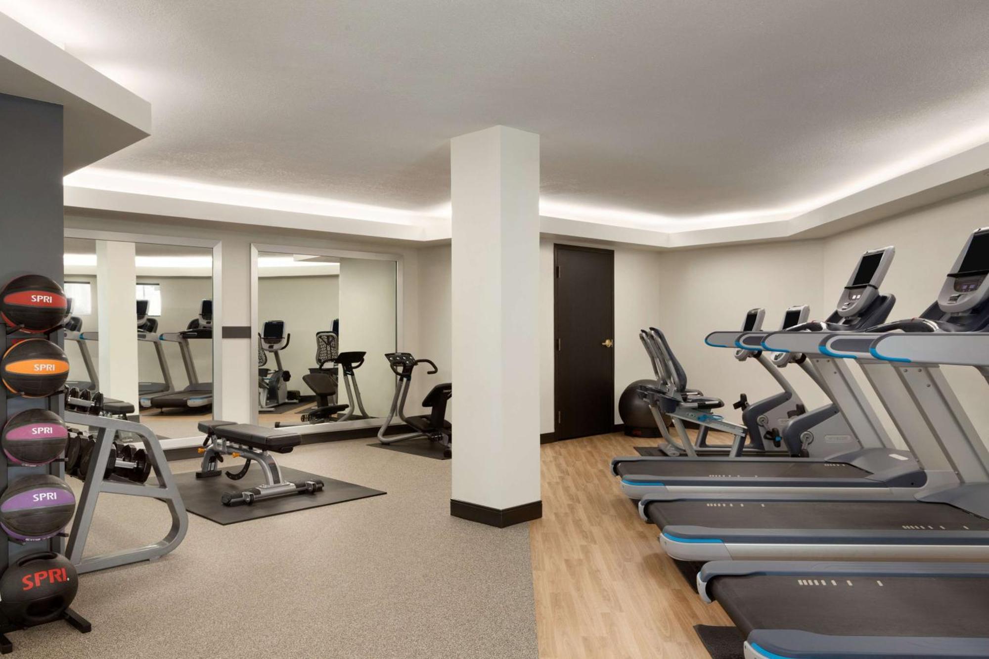 Doubletree By Hilton Minneapolis Park Place Saint Louis Park Εξωτερικό φωτογραφία