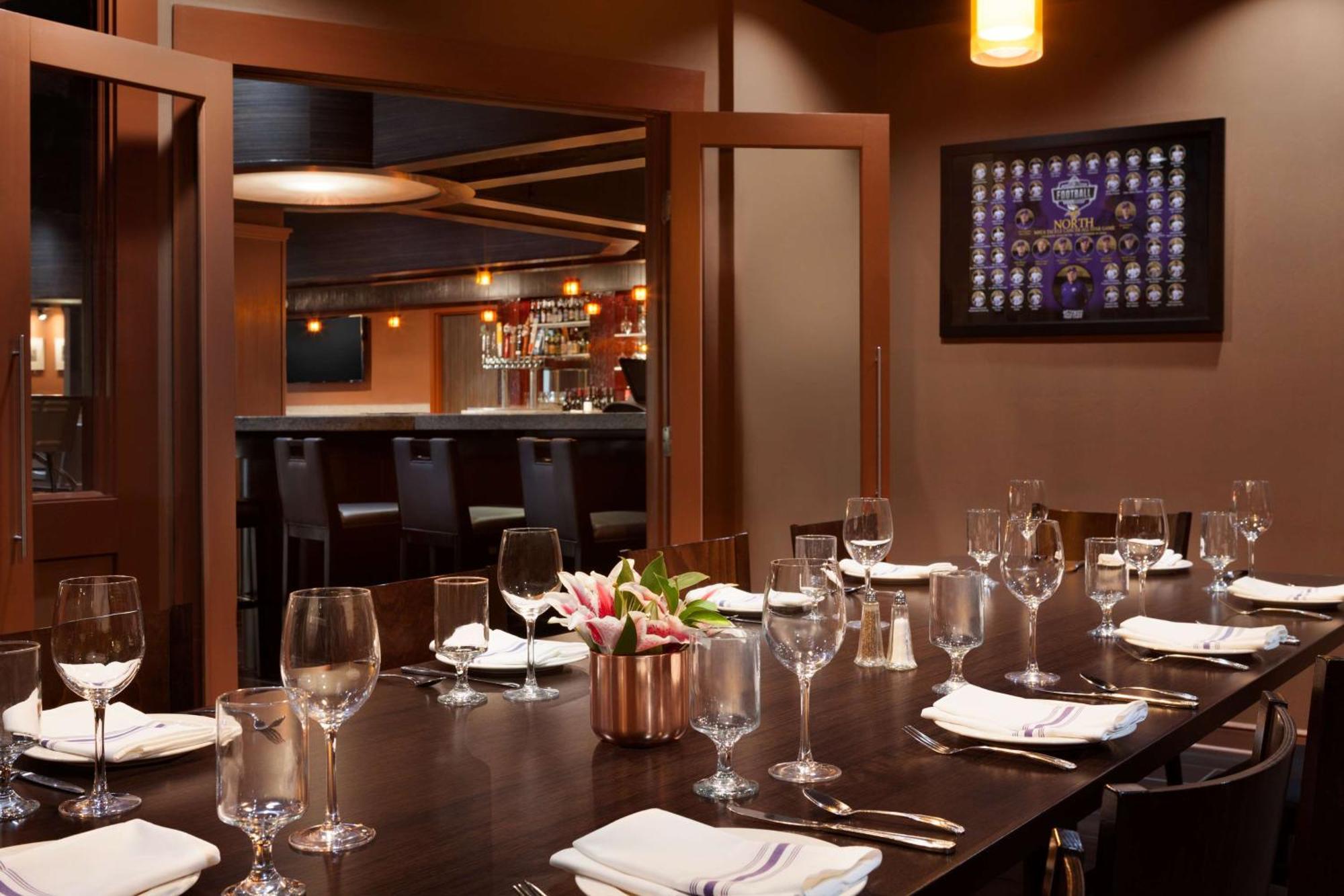 Doubletree By Hilton Minneapolis Park Place Saint Louis Park Εξωτερικό φωτογραφία