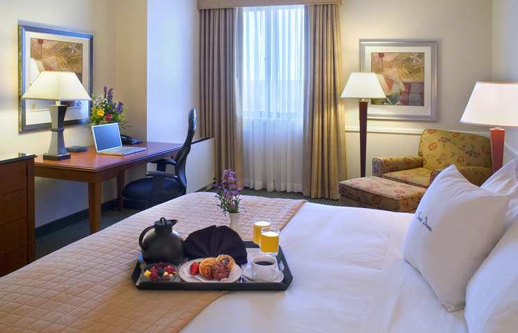Doubletree By Hilton Minneapolis Park Place Saint Louis Park Δωμάτιο φωτογραφία